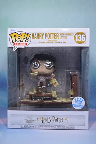 Funko Pop! Harry Potter with Hogwarts Letters